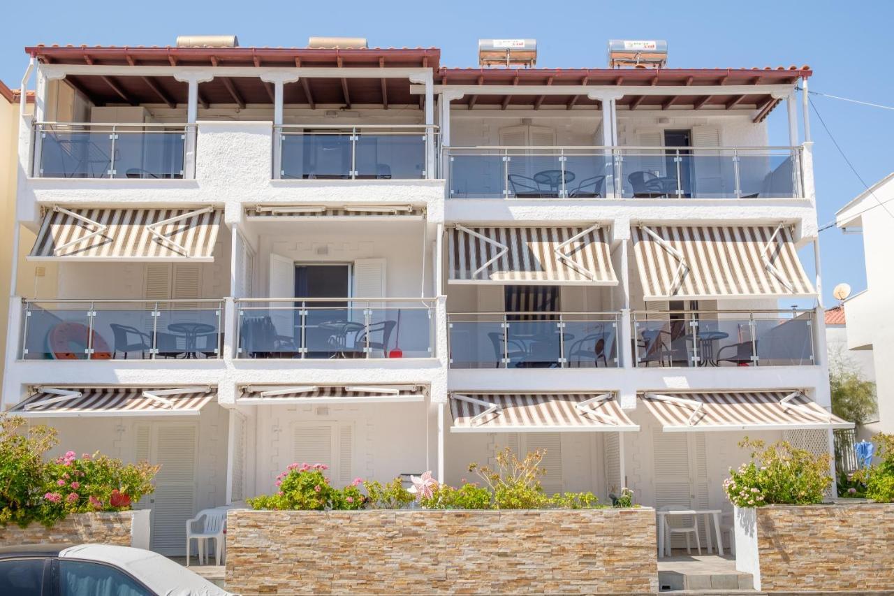 Blue Senses Apartments Sarti Exterior photo